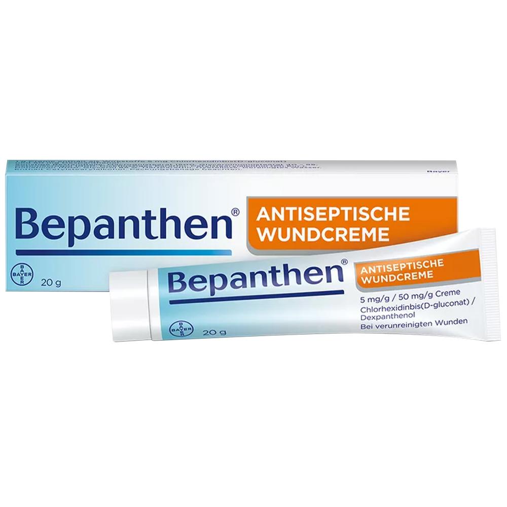 Eine Tube Bepanthen antiseptische Wundcreme liegt vor ihrer Verpackung.